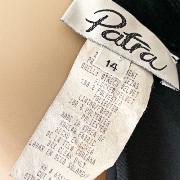 ❤️ Patra Red and Black Velvet Dress Size 14 - Picture 4 of 8